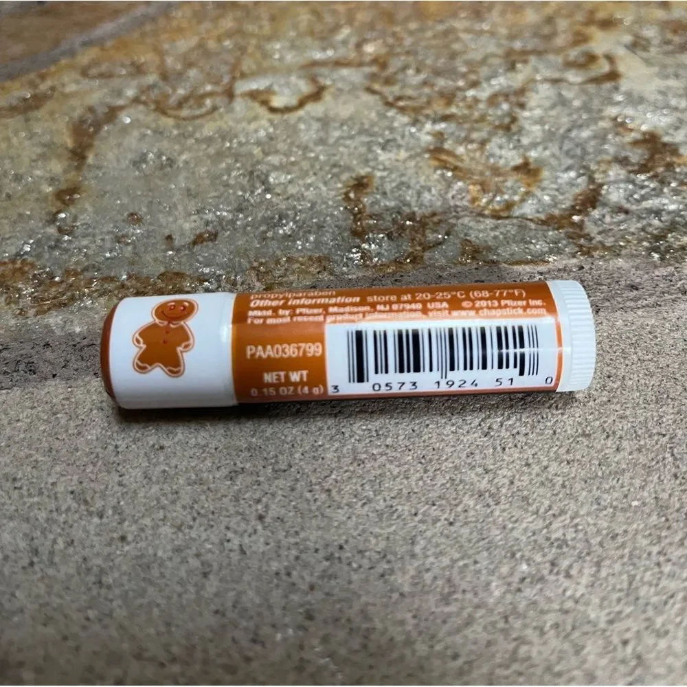 RARE Discontinued Sealed Chapstick Gingerbread Kiss NWT Holiday Christmas htf